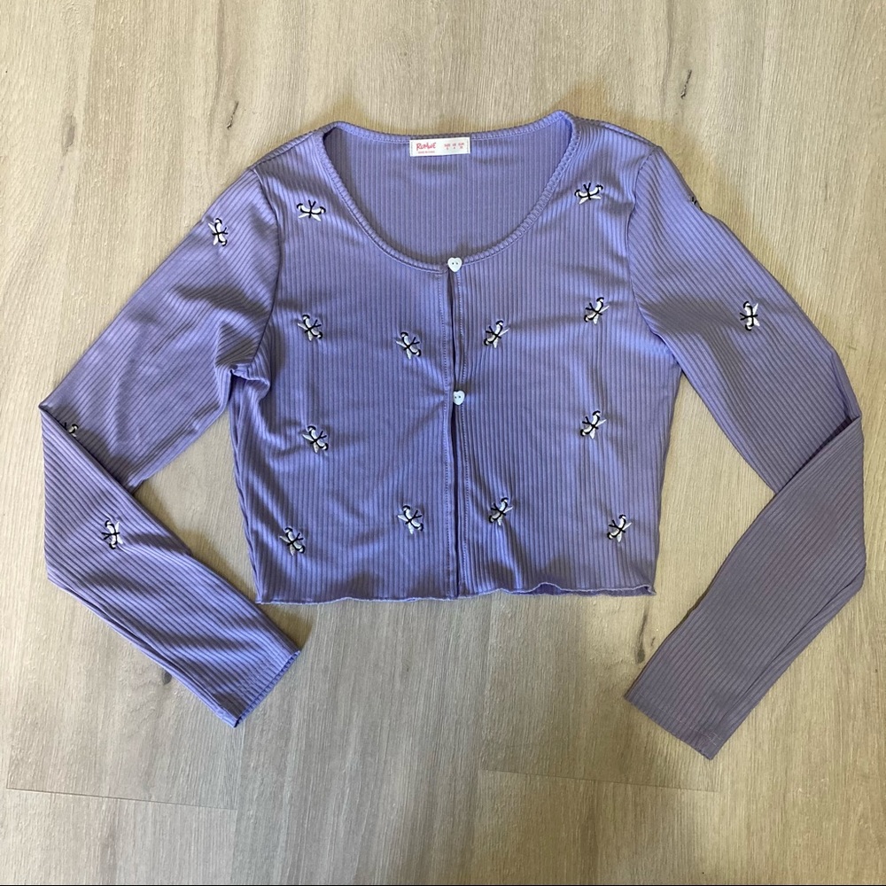 Light purple button up shirt (never worn)